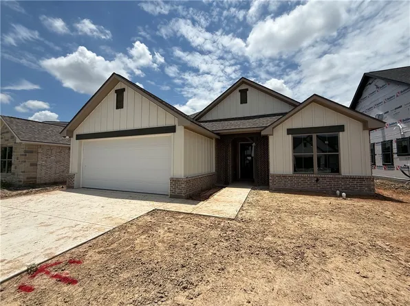 2805 Captain Dr, Bryan, TX 77808