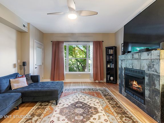 3rd image of 5061 N Kenmore Ave APT 2