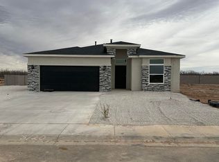 3720 S Sunnyview Ave, Carlsbad, NM 88220