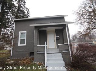 917 W Pleasant St, Davenport, IA 52804