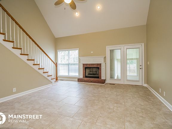 5th image of 3133 Jenkins Dr
