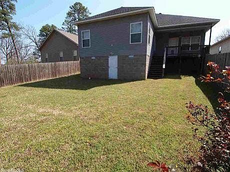 Spacious flat backyard