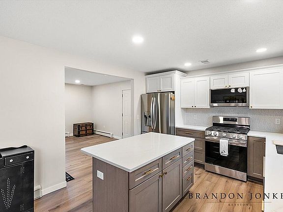 4th image of 9095 76th St SE