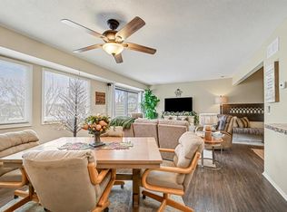 8940 Neill Lake Rd #132, Eden Prairie, MN 55347