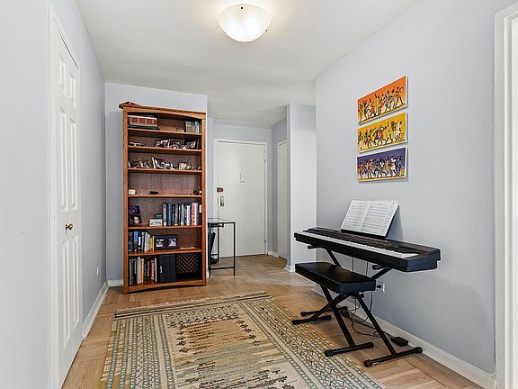 5th image of 66 Overlook Ter APT 4K