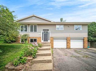 9550 Cedar Knoll Dr, Grass Lake, MI 49240