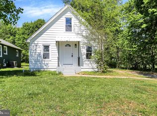 15 Pear Ave, Manchester, PA 17345