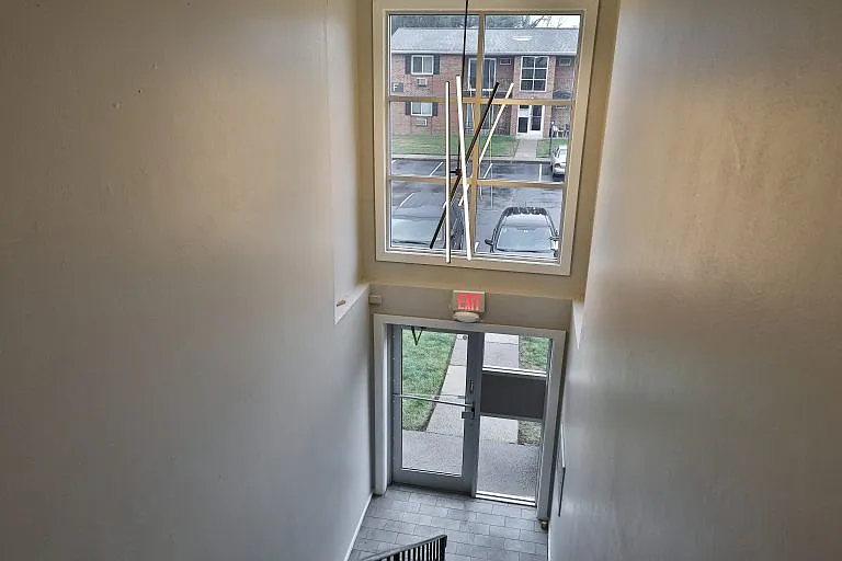 Livingstone Apartment Homes — Photo 10