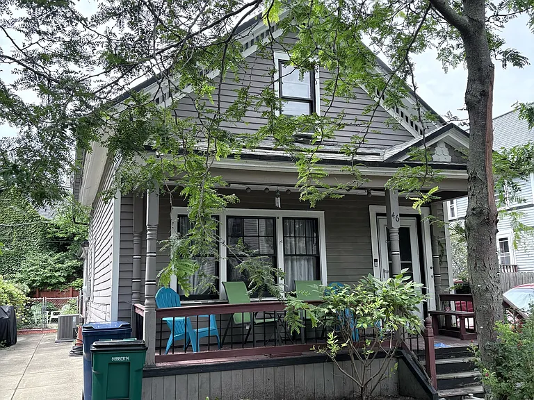 46 College St — Photo 21