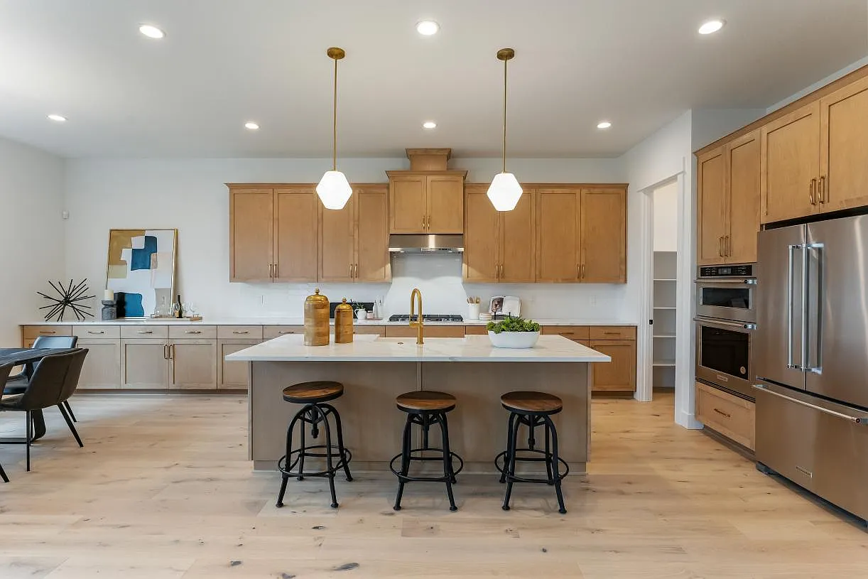 16387 SW Everton St photo 1