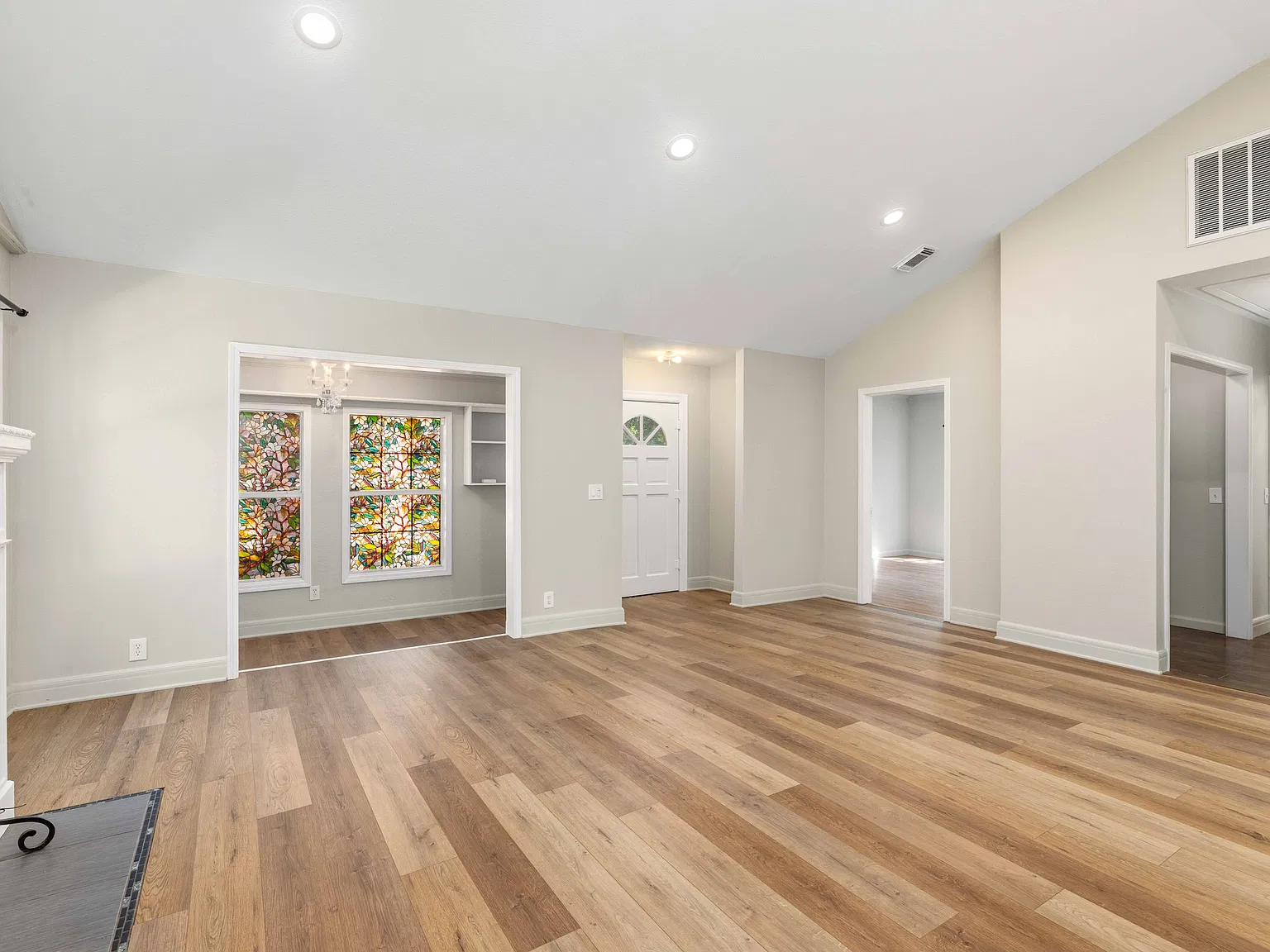3 bed, 1310 sqft, $1,450 — Photo 4