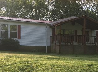 125 Possum Hollow Rd, Dowelltown, TN 37059