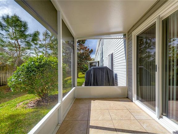 3rd image of 3019 Mojave Oak Dr