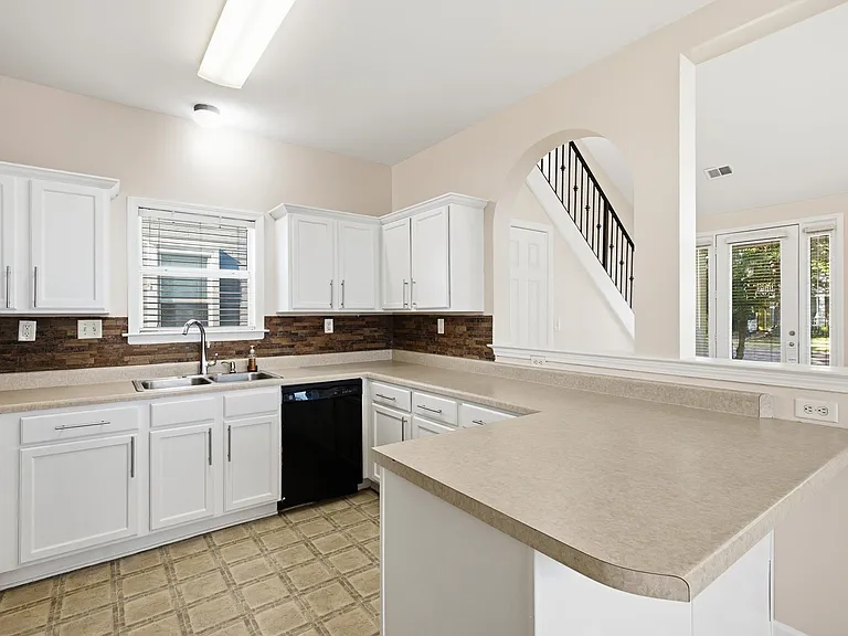 1277 Island Pl E — Photo 12