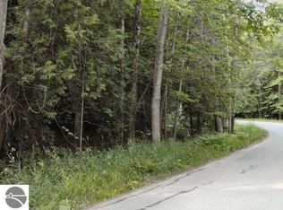 12818 Manitou Trl, Kewadin, MI 49648