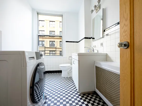 780 West End Avenue image 18 of 21