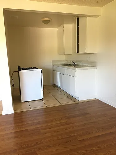 175 E James St #O Photo 1