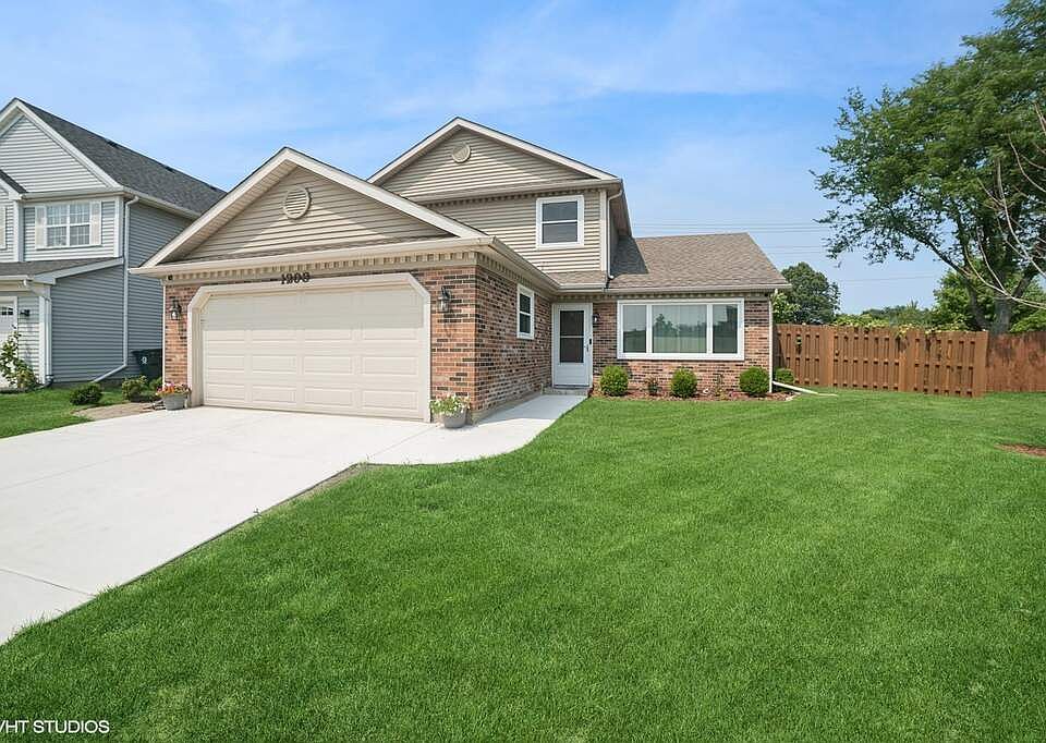 1st image of 1208 Old Timber Ct