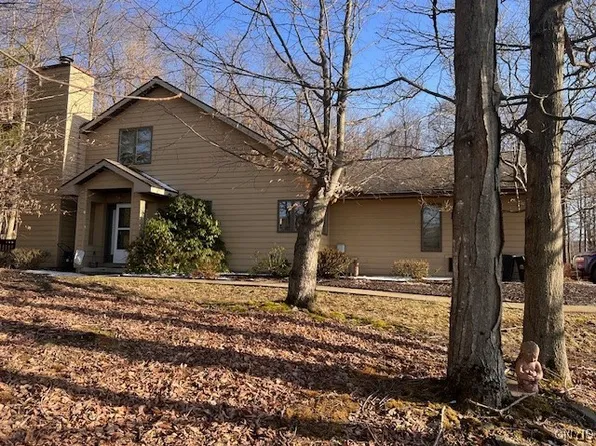 3296 Walden Oaks Blvd, Cortland, NY 13045