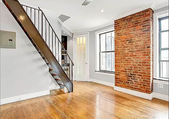 4th image of 215 Mott St #5