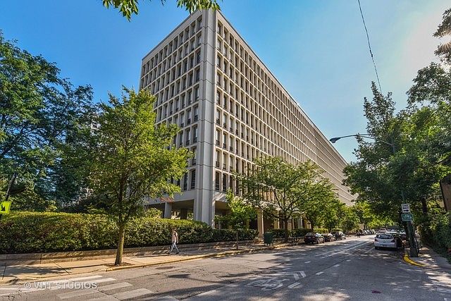1st image of 1450 E 55th St #1027S