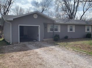 804 W Hughs St, Bolivar, MO 65613