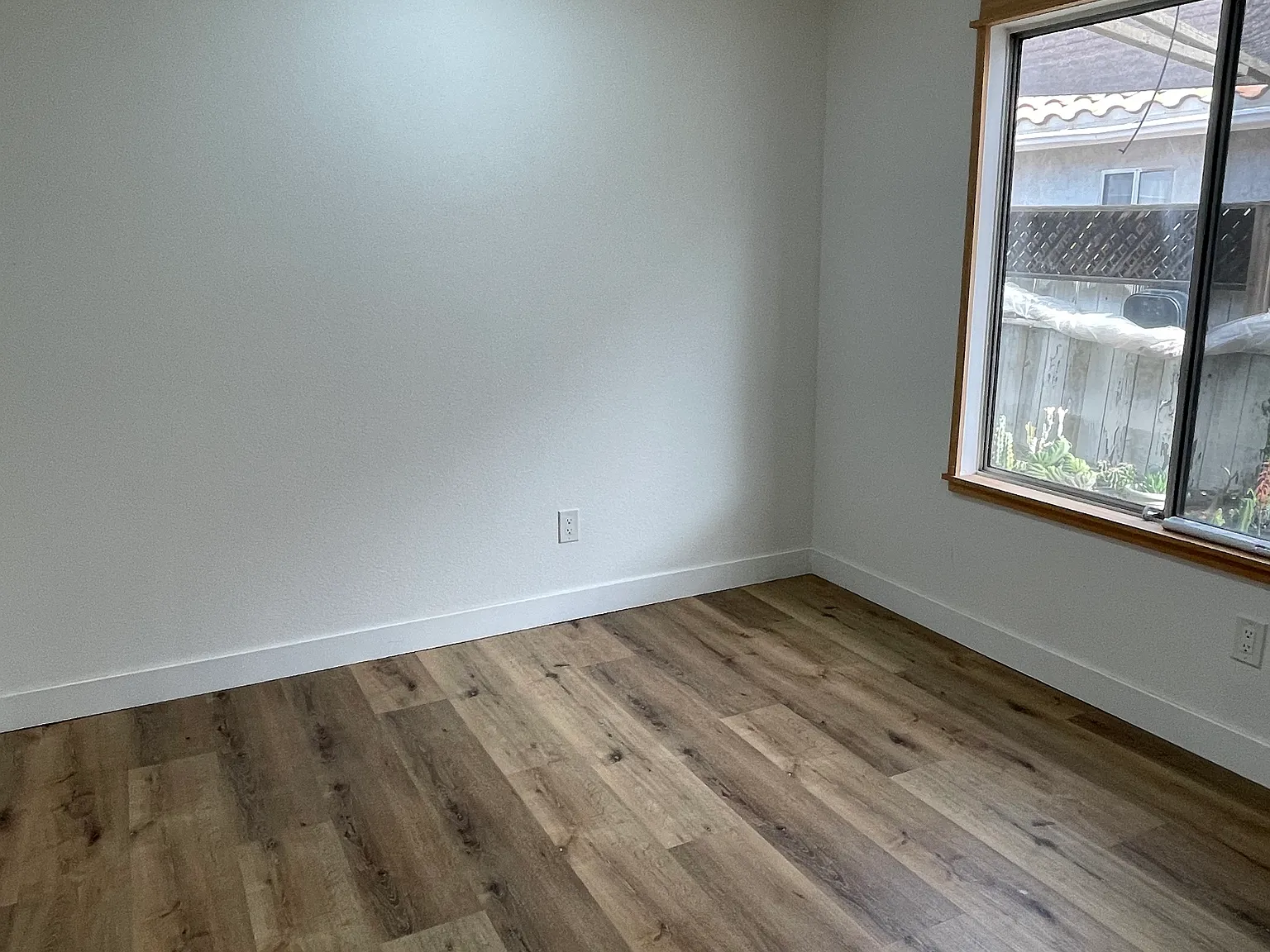 24330 Via Briones — Photo 2
