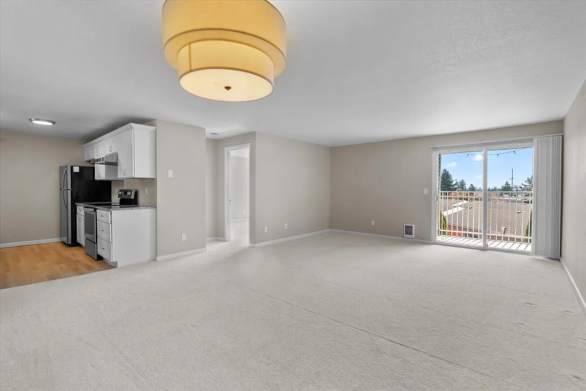 2 bed, 1057 sqft, $2,250 — Photo 1