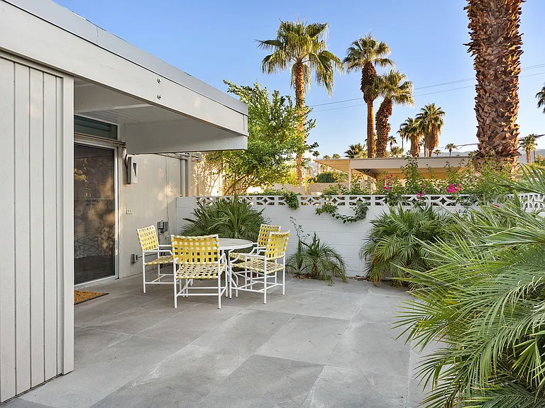 341 Sandpiper St — Photo 30