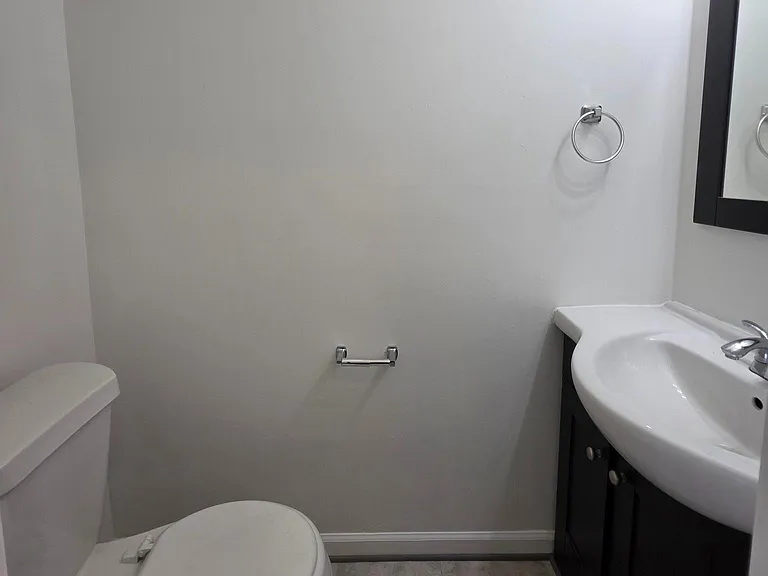 404 Trefoil Pl — Photo 6