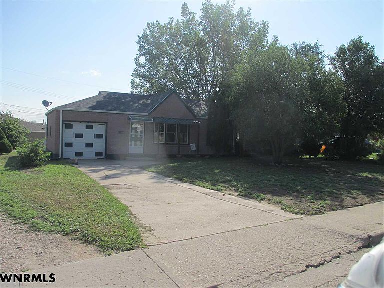 Listing photo 3