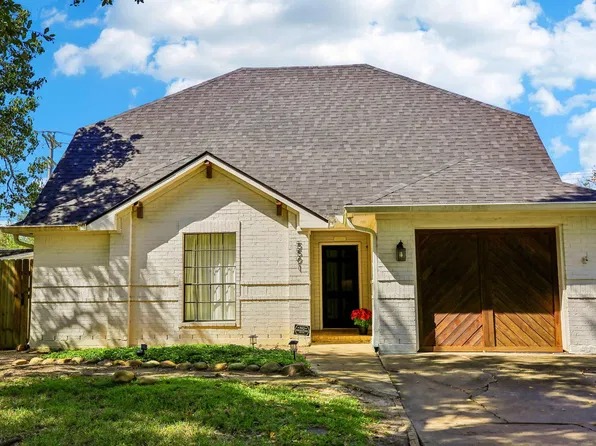 5501 Pecos St, Dickinson, TX 77539