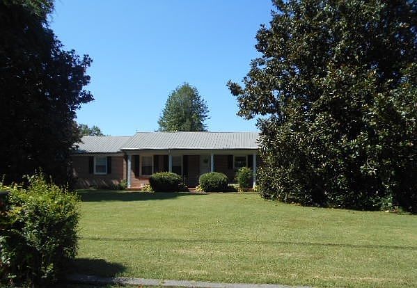 1st image of 640 Sunburst Dr
