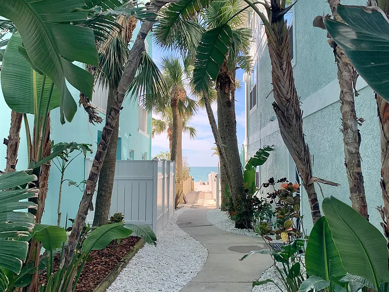 Gulf Blvd — Photo 46