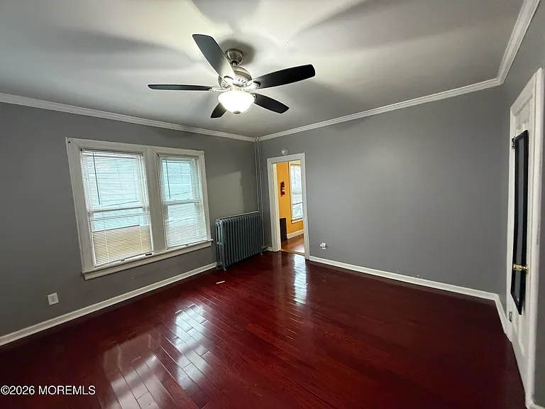 406 4th Ave #4 — Photo 8