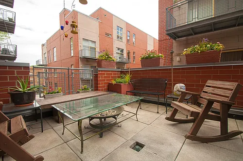1236 Chicago Ave #301 Photo 1