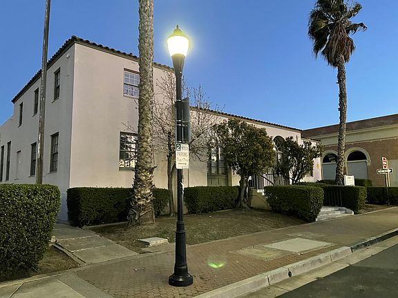4th image of 501 Railroad Ave #1