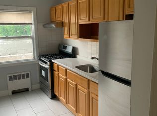 352 S Center St, Orange, NJ 07050