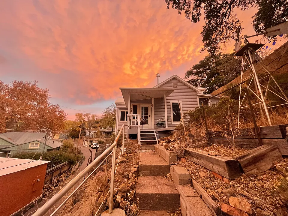 435 Mayer Ave