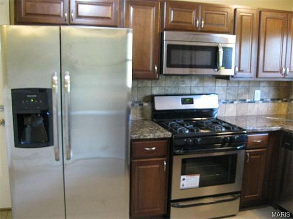 5th image of 3100 N Waterford Dr