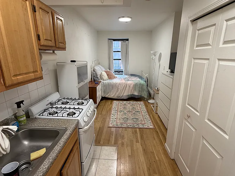 94 Orchard St #3A — Photo 2