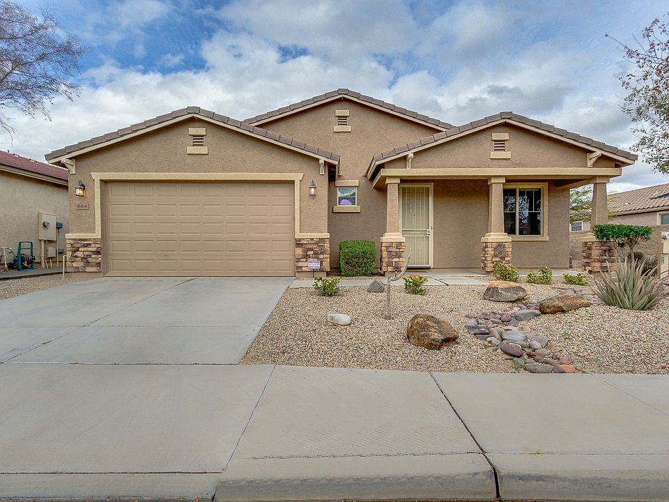 1st image of 664 E Navajo Trl