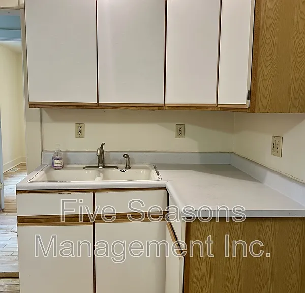 18-20 Hayward St #1 — Photo 4