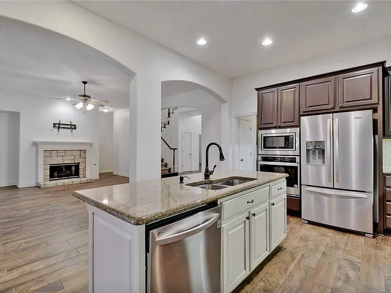 2814 Cool River Loop — Photo 20