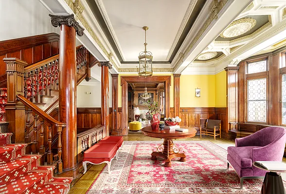 Sold by Compass | media 2