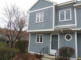37 Merrimack Dr, Merrimack, NH 03054