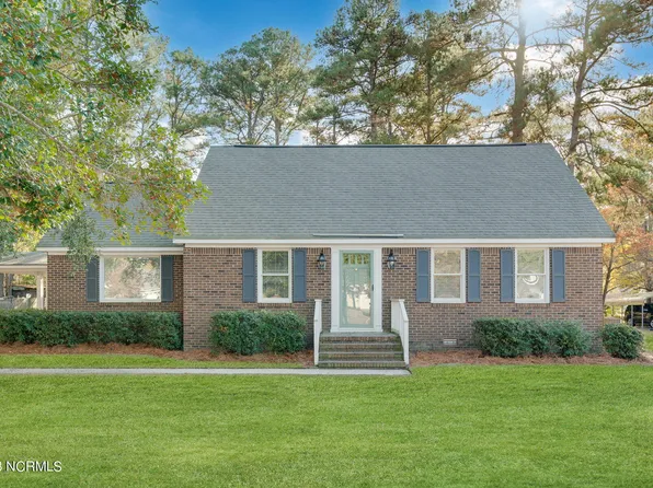 105 N Wedgewood Drive, Washington, NC 27889