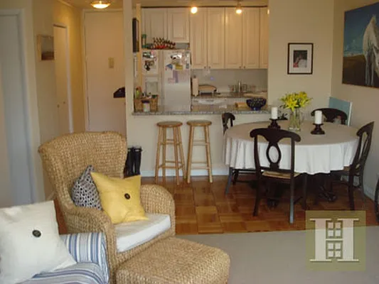 Rented by Halstead Real Estate | media 9