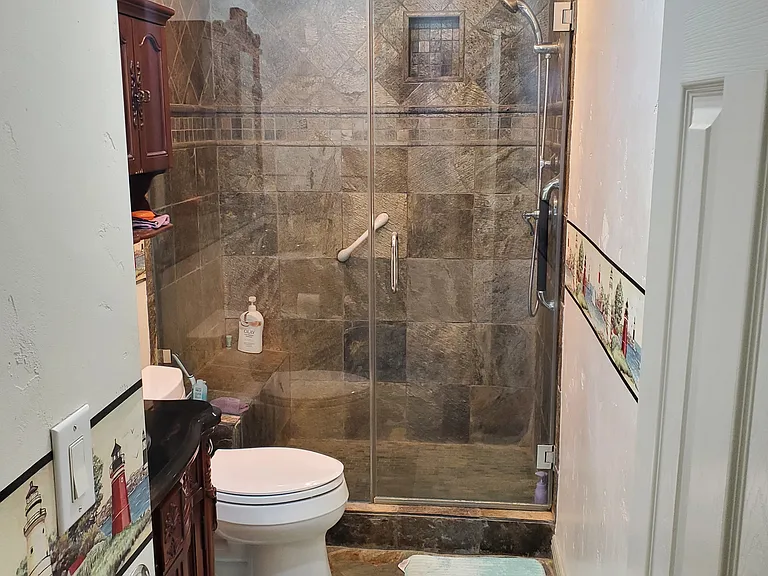 802 Acacia Ave #2 — Photo 10
