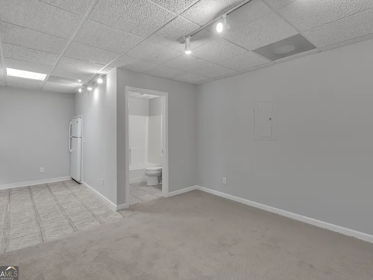 3633 Elinburg Cove Trl — Photo 24
